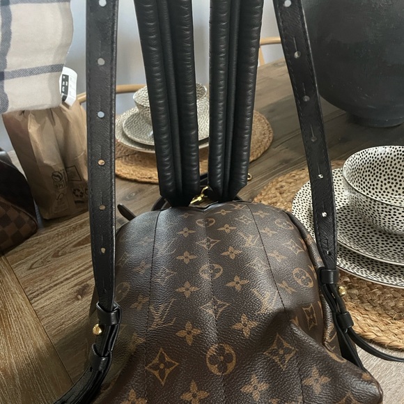 Louis Vuitton palm spring pm AUTHENTIC (used) - Picture 5 of 9